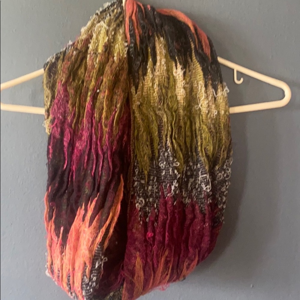 Multicolored scarf
